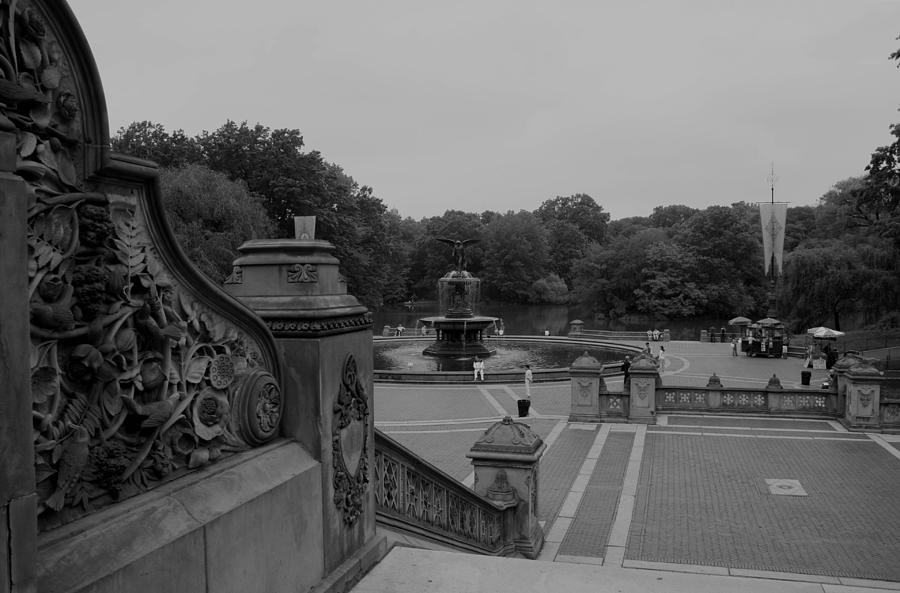 Bethesda Fountain Steps Photograph by Christopher J Kirby