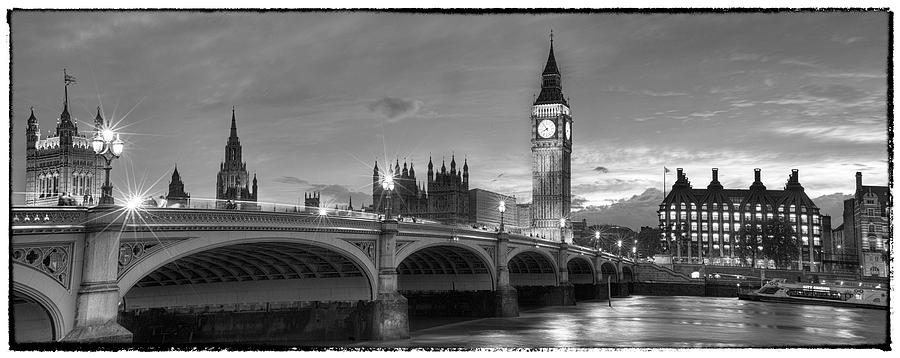 Big Ben and the Bridge Photograph by Bo Nielsen