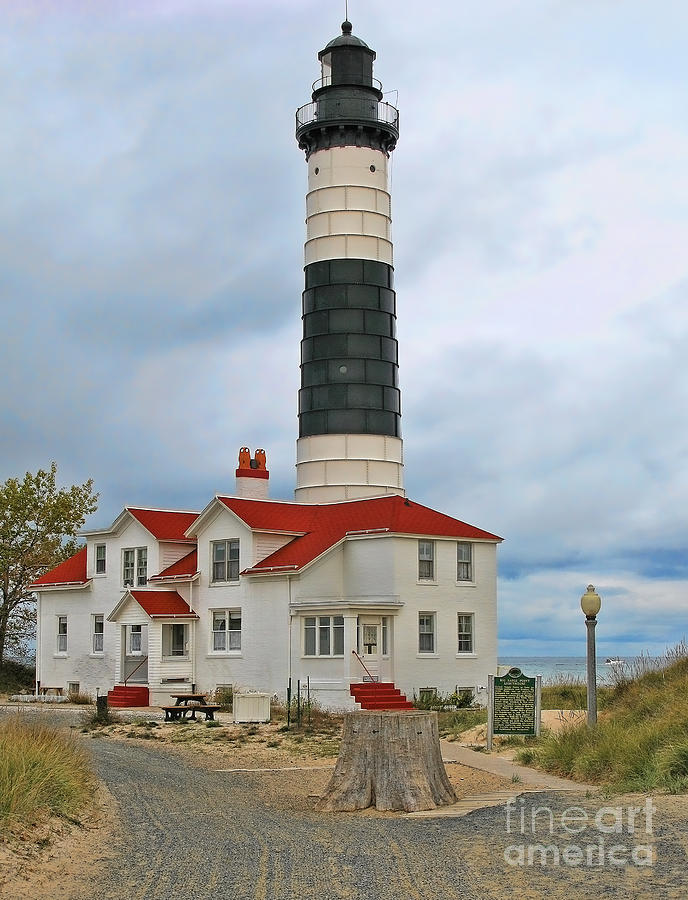 Big Sable Point Lighthouse  5480 Photograph by Jack Schultz