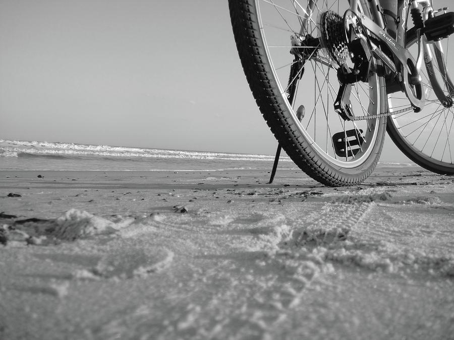 Biking To The Beach Photograph by WaLdEmAr BoRrErO