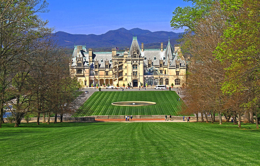 Biltmore Estates Front View Photograph By Larry Mccrea