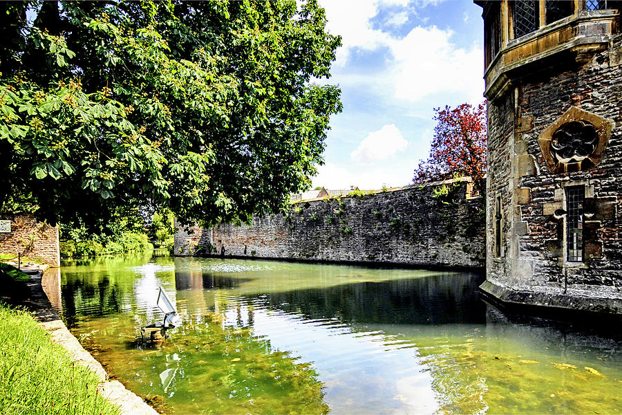 Bishops moat at Wells, UK Photograph by Chris Smith