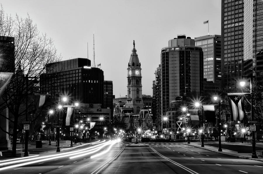 Black and White - Benjamin Feanklin Parkway - Philadelphia Photograph by Bill Cannon