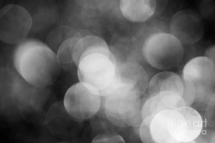 Abstract Photograph - Black and White Bokeh by Jan Bickerton