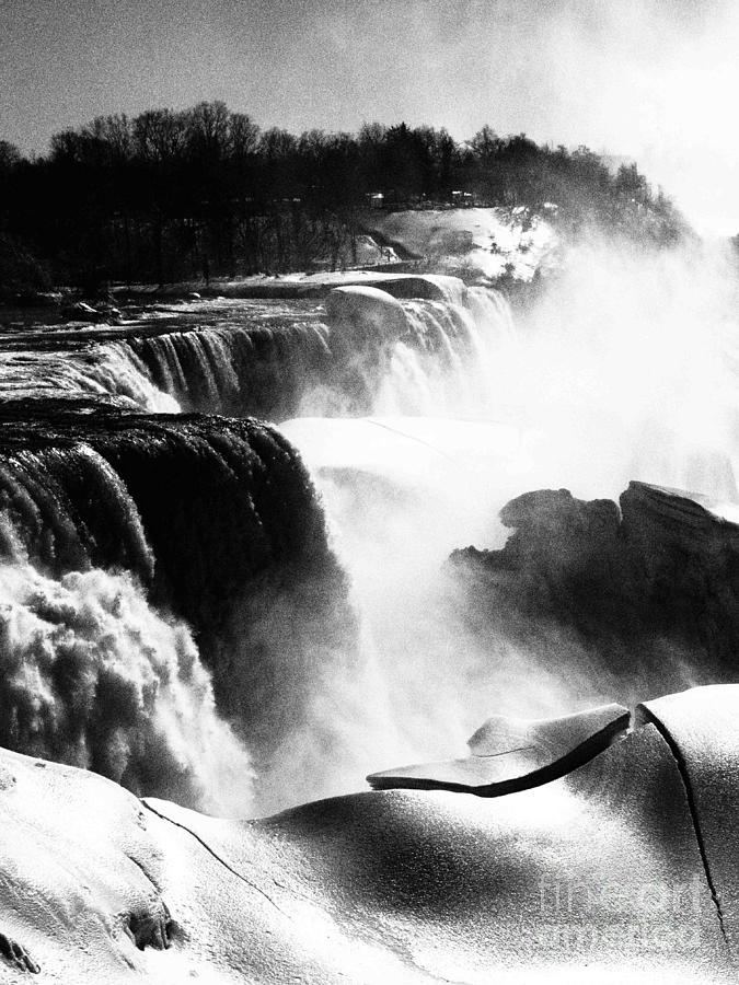 Black and White Frozen Niagara Falls Photograph by Jennifer Craft