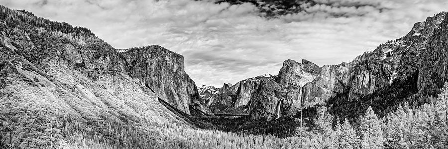 Black and White Panorama Of Yosemite Valley From Tunnel View Scenic Overlook - Sierra Nevada Photograph by Silvio Ligutti