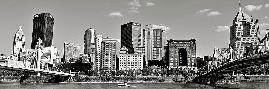 Pittsburgh Photograph - Black and White Pittsburgh Panoramic by Frozen in Time Fine Art Photography