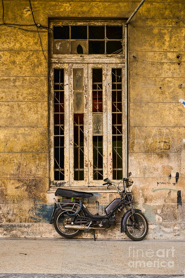Black Moped Photograph by Les Palenik