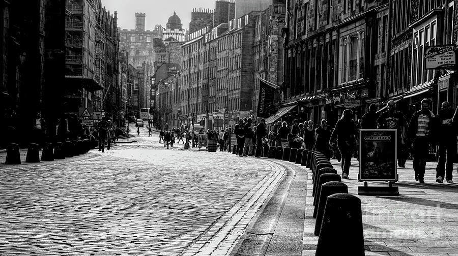 Black White Cobblestone Street Edinburgh Scotland  Photograph by Chuck Kuhn