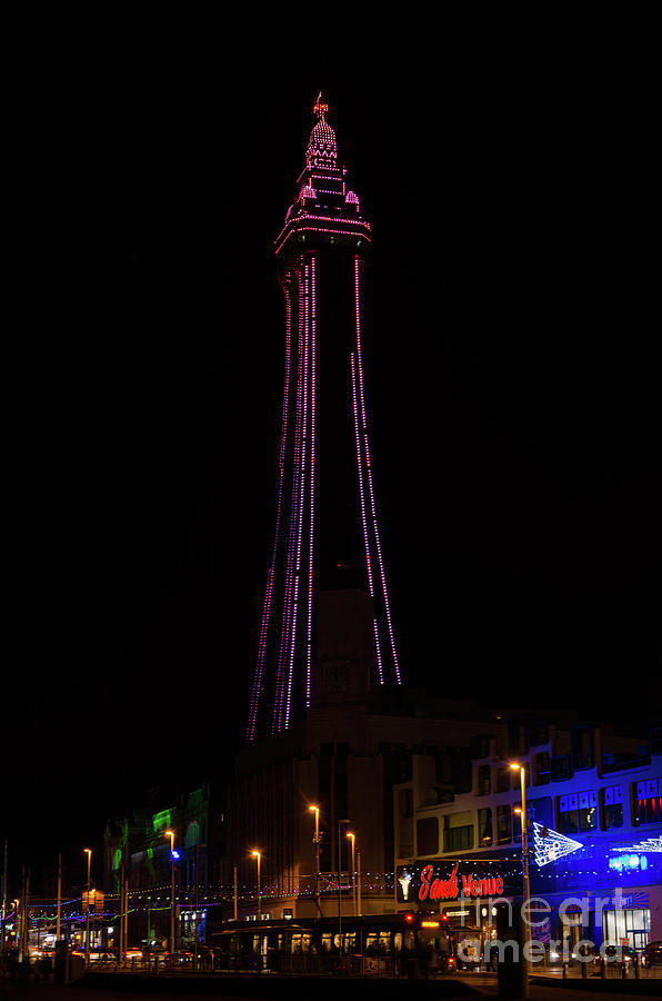 Blackpool Photograph - Blackpool tower pink by Steev Stamford
