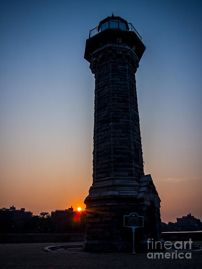 New York City Photograph - Blackwell Island Lighthouse and Sun by James Aiken