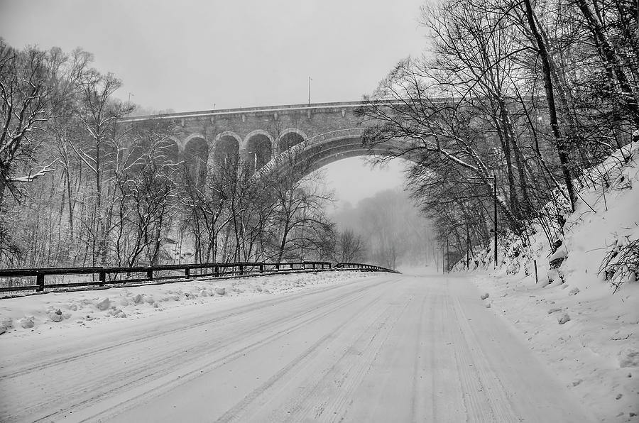 Blizzard on Lincoln Drive - Henry Avenue Bridge Photograph by Bill Cannon