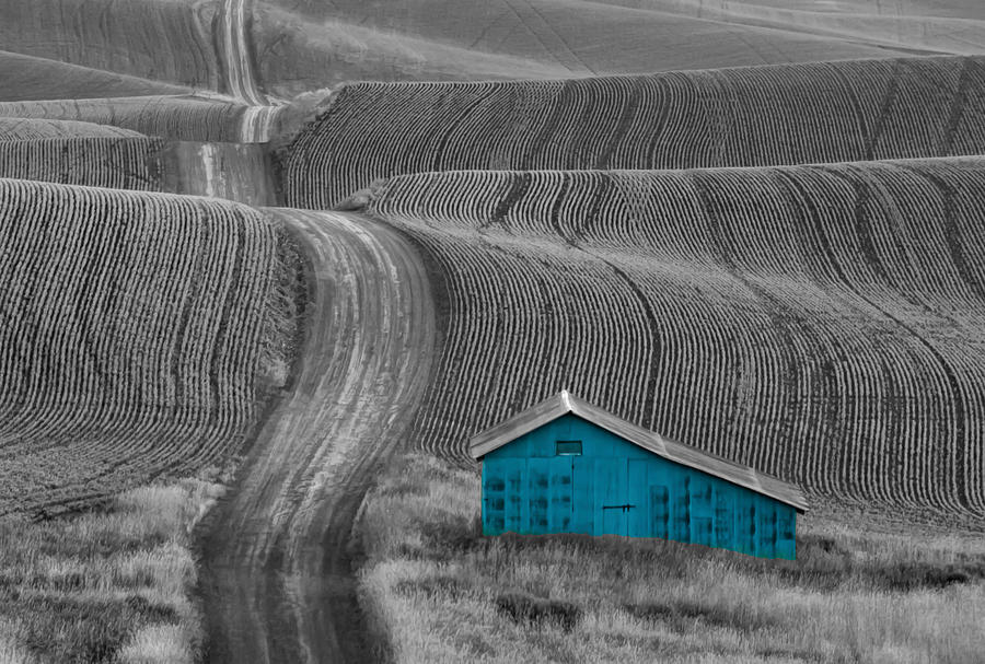 Blue Barn Along a Country Road Photograph by Don Schwartz