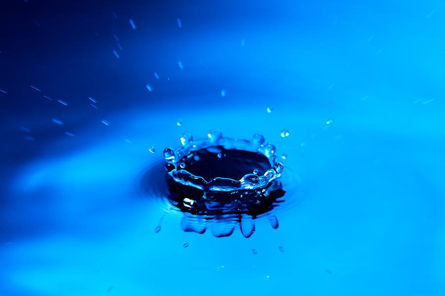 Blue Crown Splash Photograph by SR Green