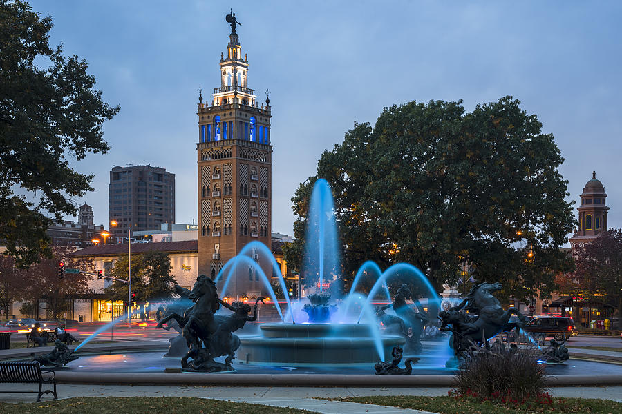 Kansas City Photograph - Blue Fountain by Ryan Heffron