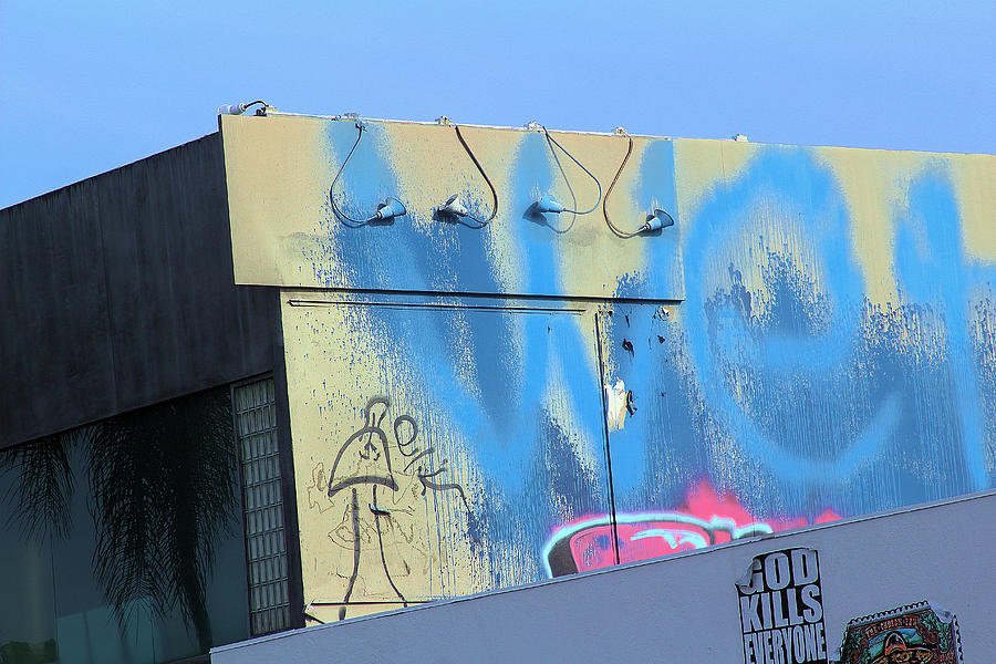 Blue wall On Melrose Avenue Photograph by Viktor Savchenko