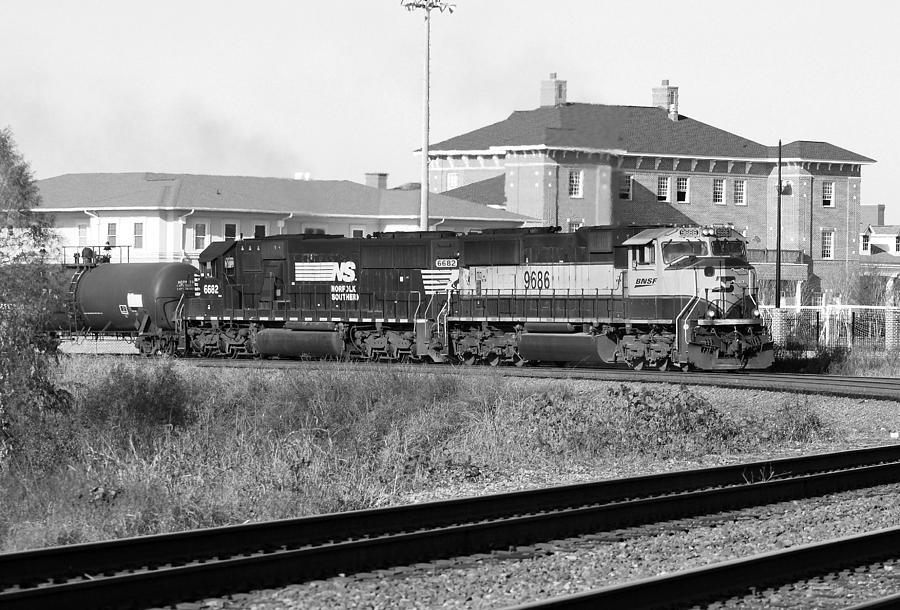 BNSF Locomotive on NS 192 BW Photograph by Joseph C Hinson