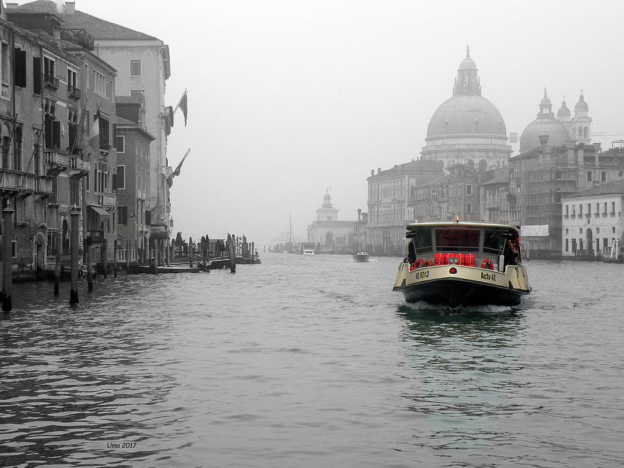 Boat in Venice Photograph by Uma Krishnamoorthy