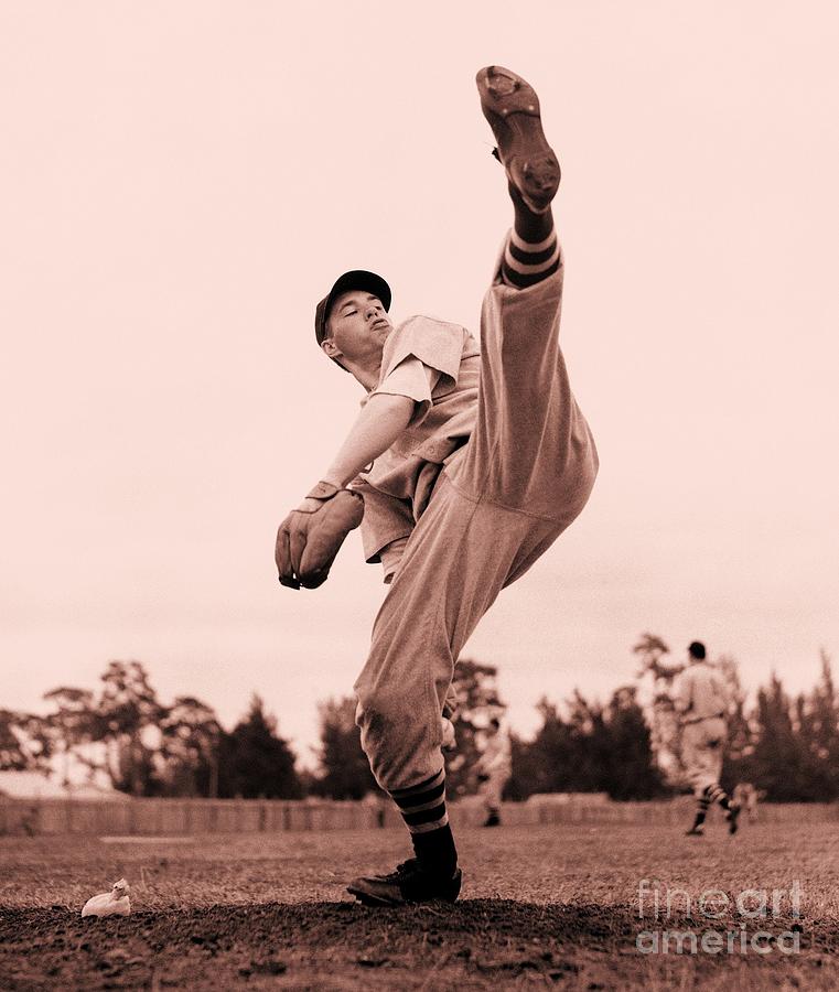 Bob Feller: Gun-Captain to Legendary Pitcher