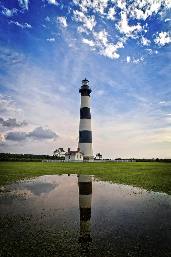 Bodie Island Lighthouse Photograph by Alan Raasch