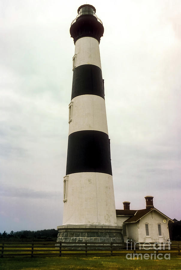 Bodie Island Lighthouse Photograph by Bob Phillips