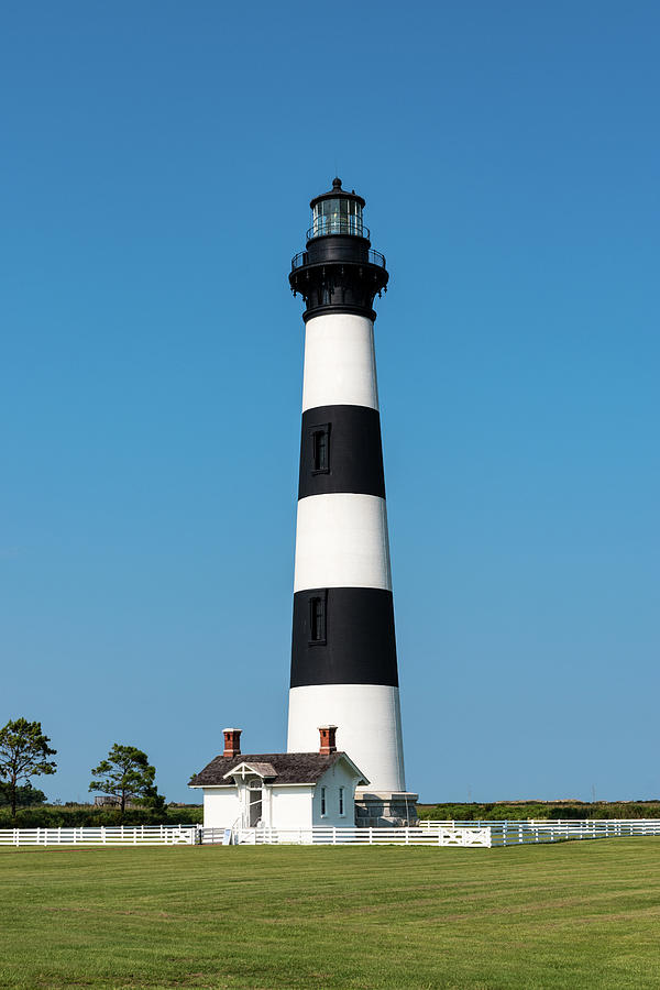 Bodie Island Lighthouse Photograph by Thomas Morrow - Pixels