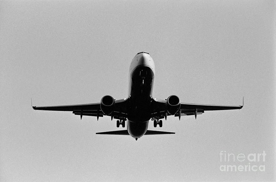 Boeing 737-800 Short Final Photograph by Riccardo Mottola
