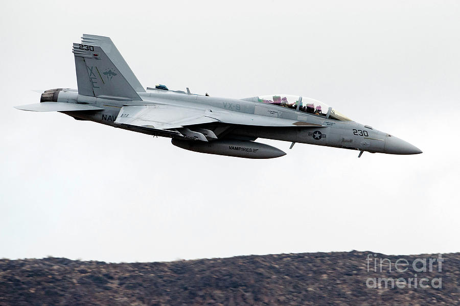 Boeing F/A-18F Super Hornet XE-230 US Navy VX-9 Vampires Photograph by ...