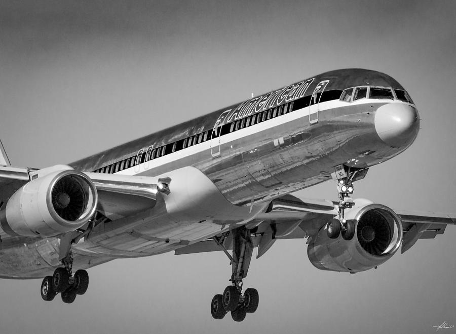 Black And White Photograph - Boeing Landing 17R DFW by Phil And Karen Rispin