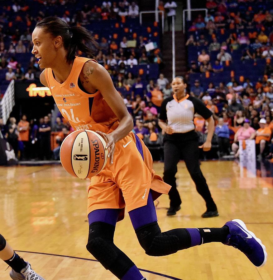 Wnba Photograph - Bonner Baseline by Devin Millington Wnba Photograph - Bonner Baseline by Devin Millington