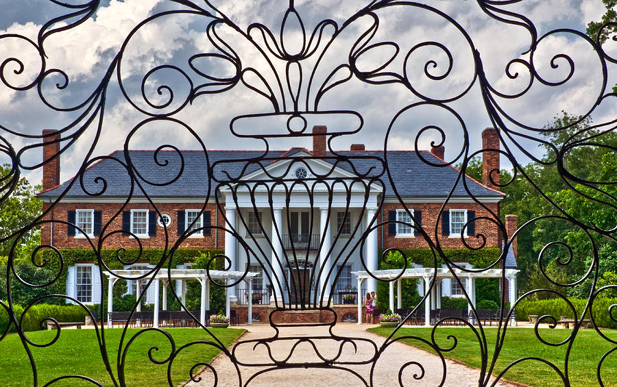 Boone Hall Plantation Photograph by Ginger Wakem