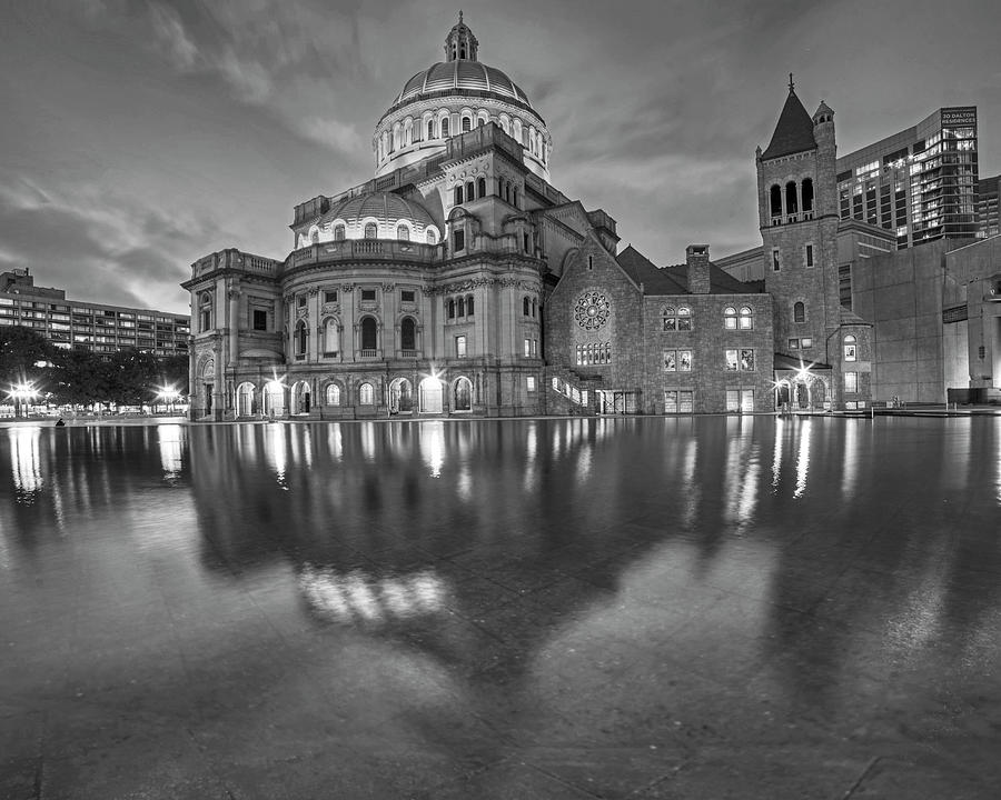 Boston Christian Science Building Reflecting Pool Black and White Photograph by Toby McGuire