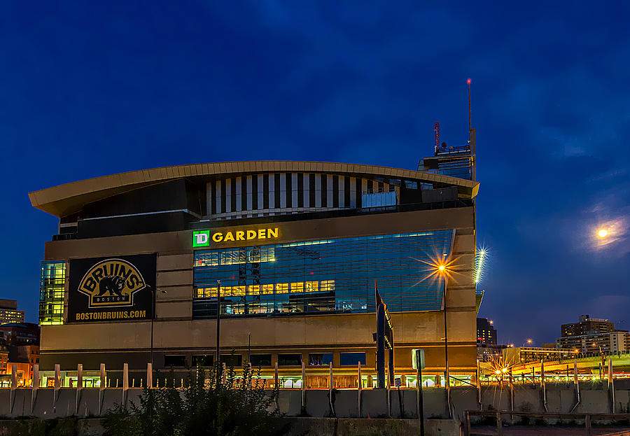 Boston Bruins Photograph - Boston TD Garden by Larry Richardson