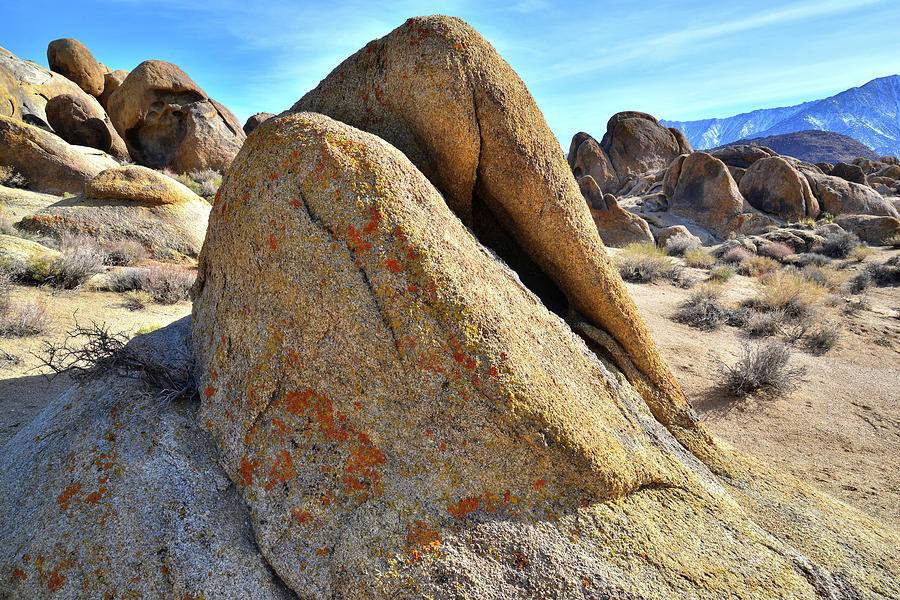 Boulder Wave in the Alabama Hills Photograph by Ray Mathis
