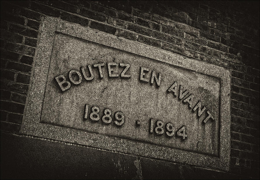 Boutez en Avant Photograph by Robert Ullmann
