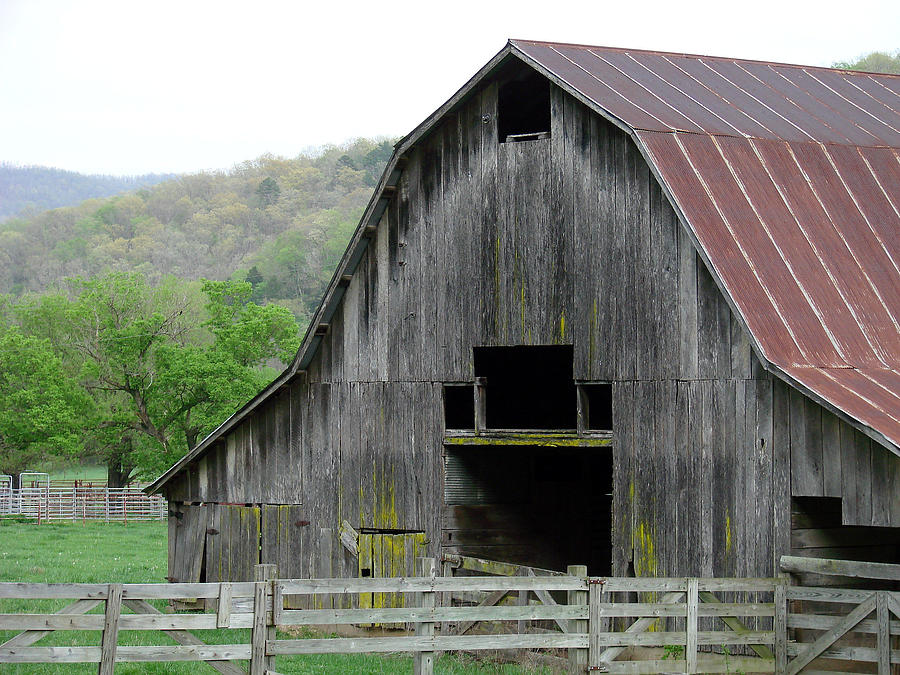 Boxley Valley Barn Photograph by Mary Halpin