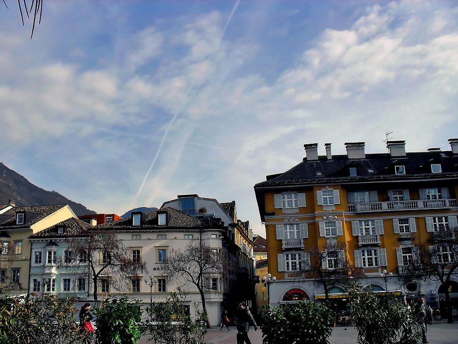 Bozen - Walther Platz III by Emiliano Giardini Bozen - Walther Platz III by Emiliano Giardini