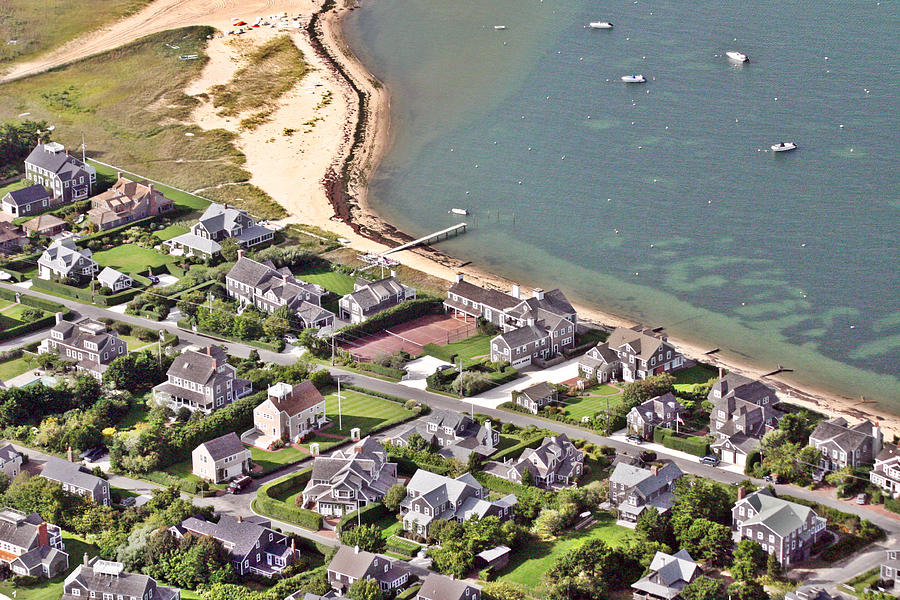 Brant Point House Nantucket Island 4 Photograph by Duncan Pearson