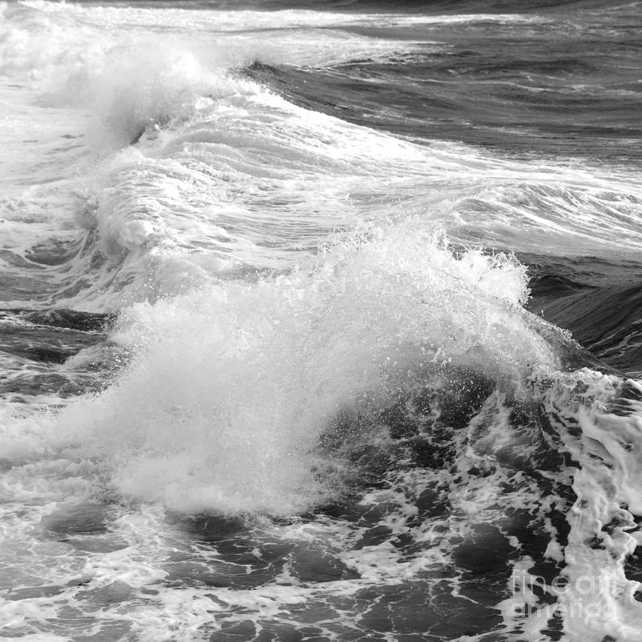 Black And White Photograph - Breaking waves. 1 by Paul Davenport