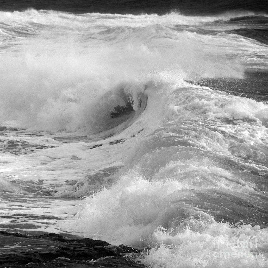 Black And White Photograph - Breaking waves. 2 by Paul Davenport