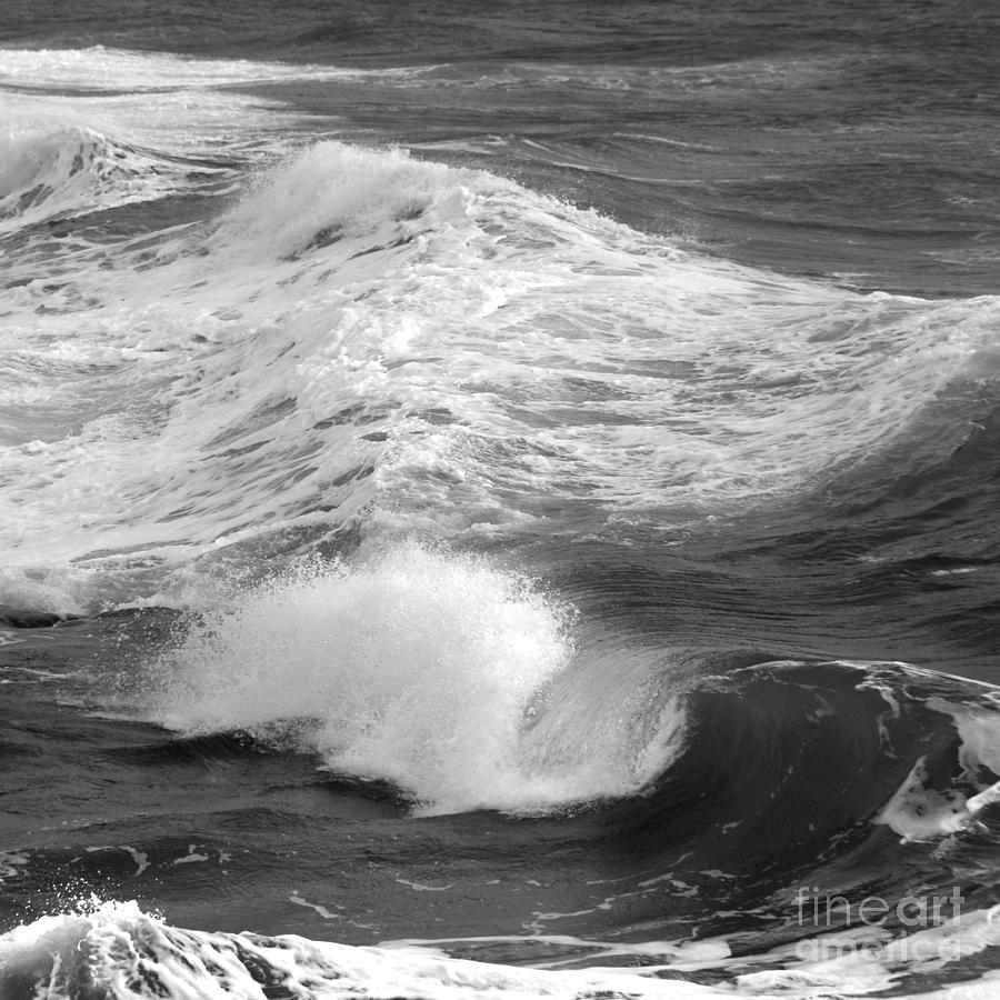 Black And White Photograph - Breaking waves. 3 by Paul Davenport