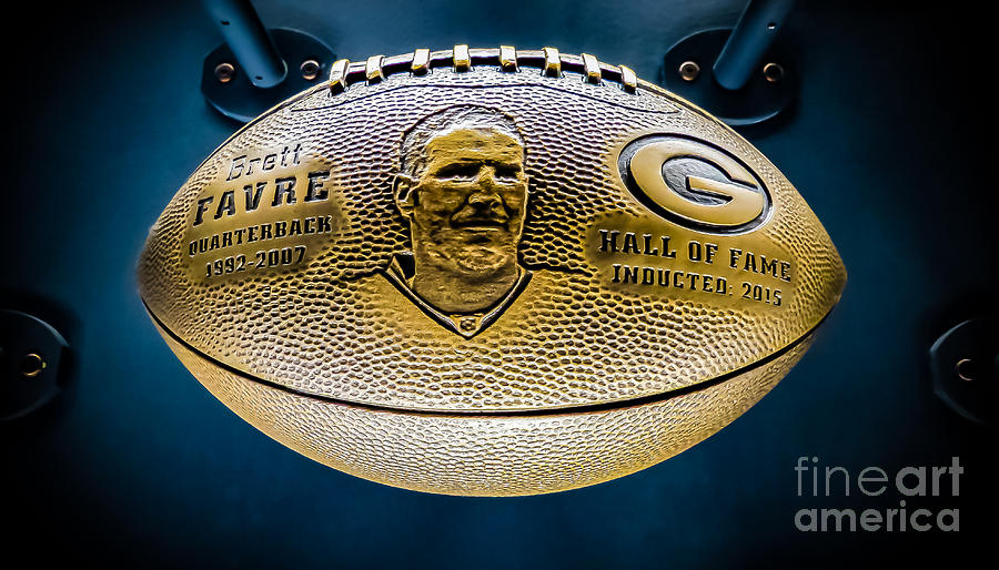 Brett Favre Bronze Hall Of Fame Football Photograph