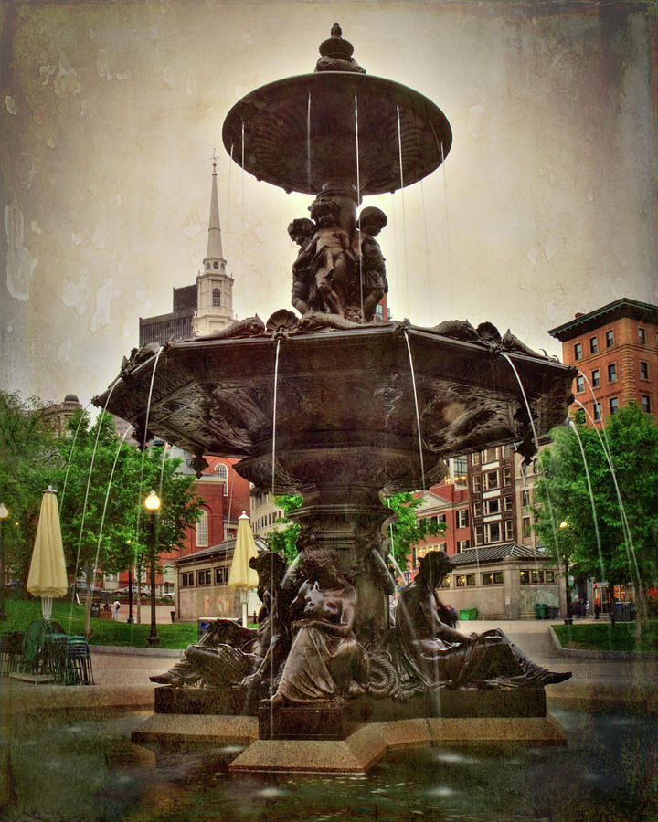 Boston Photograph - Brewer Fountain On Boston Common by Joann Vitali
