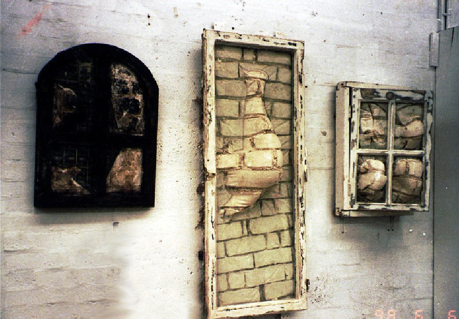 Bricks through windows Sculpture by Simon Currell