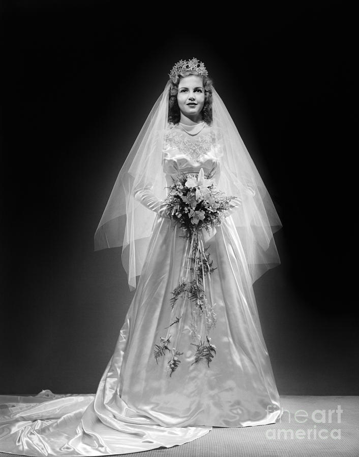 Bridal Portrait, C.1940s Photograph by H. Armstrong Roberts/ClassicStock