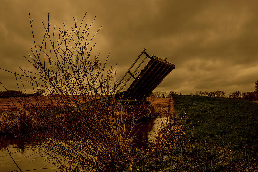 Bridge over the Banbury Canal Photograph by Ed James