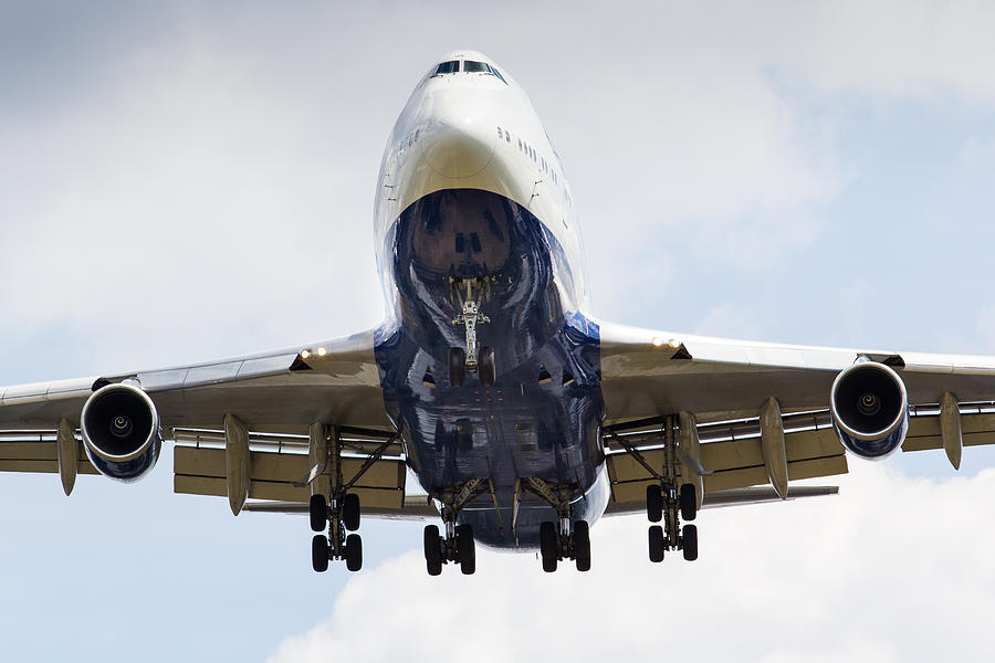 British Airways Photograph - British Airways Boeing 747 Jet by David Pyatt