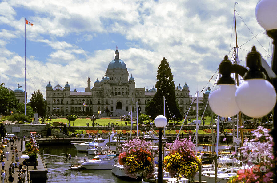 British Columbia Parliament Building Photograph by Bob Phillips