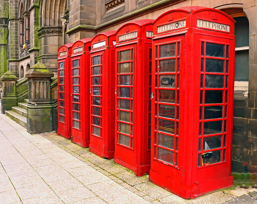 British Telephone Box Photograph by Jeff Townsend