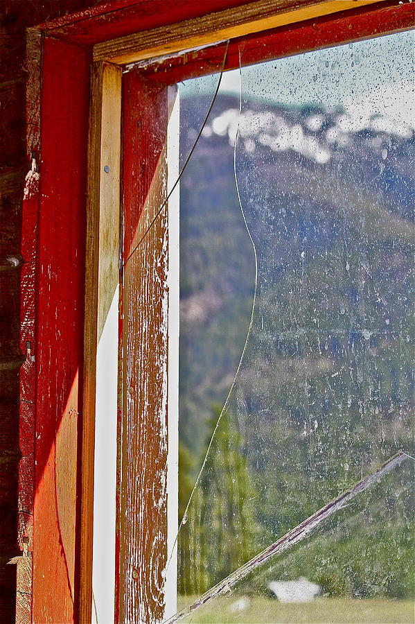 Broken Barn Window Photograph by Diana Hatcher